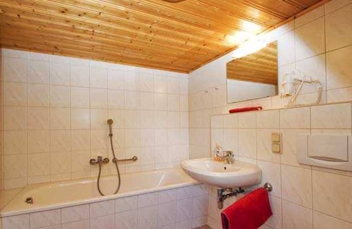 Neuwernsdorf Apartment | ERZ 1085 - Rooms - Apartments Neuwernsdorf ERZ 1080