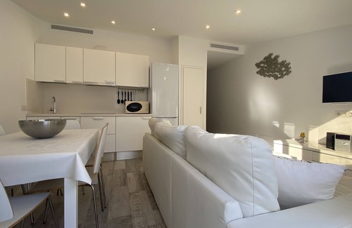 Ciudadela Villa | Lovely Luxury Little Villa with Great Sea Views
