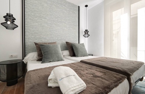 Segundo Ensanche Apartment | 96 m² Apartment ∙ 3 bedrooms ∙ 7 guests