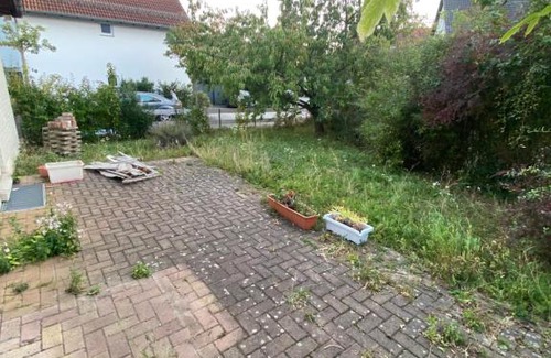 Raunheim Villa | Es ist eine sehr schöne Haus mit 3 Zimmer Und Garten,Carports für 2 Autos