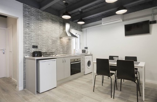 Collblanc y La Torrassa Apartment | 45 m² Apartment ∙ 2 bedrooms ∙ 4 guests