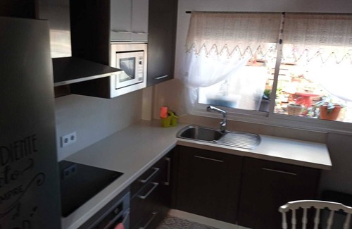 El Pinillo House | Yakelin's home is a perfect place to reconnect with family and friends.
