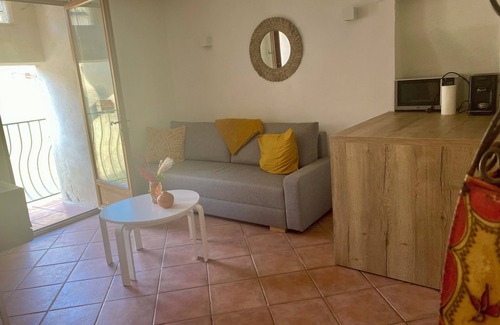 Saint-Michel-l'Observatoire Apartment | Escape to Provence