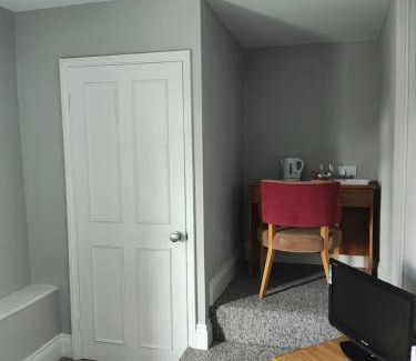 Ross-on-Wye Bed & Breakfast | Esca Restaurant With Rooms