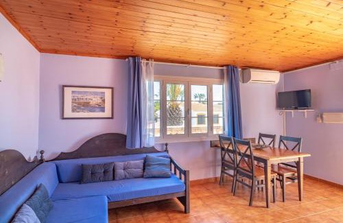 Cala'n Bosch Apartment | Escalante C8 2