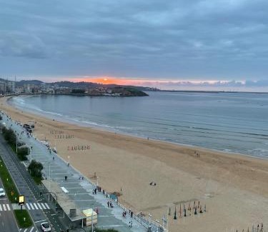 Gijon-Este Apartment | ESCALERA 14