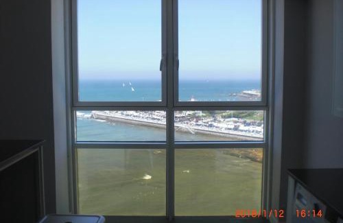 Gijon-Este Apartment | ESCALERA 14