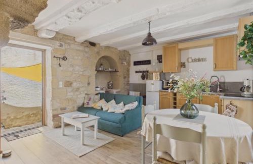 Auriac-du-Perigord House | Escapade à 2 sur Auriac avec jardin cosy
