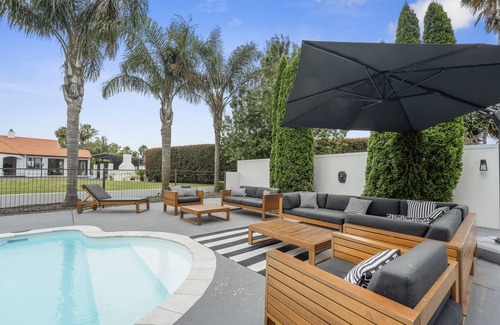 Papamoa Beach House | Escape and discover La Dolce Vita - a sanctuary in the heart of Papamoa.