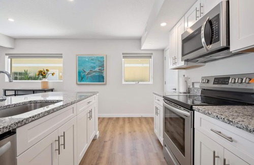 Nokomis Apartment | Escape Casey Key Hotel & Marina - 1 Bed 1 Bath K Bed Villa 4b