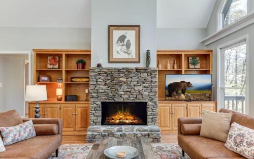 Big Canoe House | Escape Hatch - Enjoy mountain views