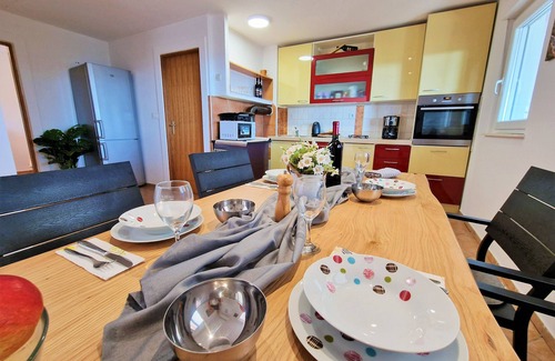 Drvenik Mali House | Escape holiday house B, suny terrace, view, jacuzzi, island Drvenik Mali