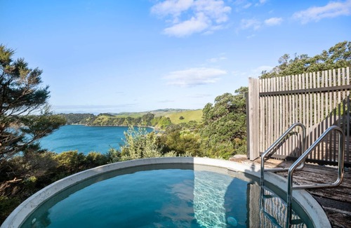 Waiheke Island House | ESCAPE ON BELLE | Coast & Country | WINTER DEAL - Stay for 3, Pay for 2