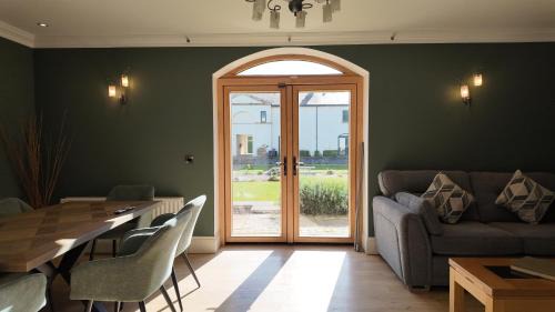 Enniskillen House | Escape Ordinary at Castle Hume No 4