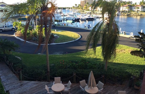 Burnt Store Marina Condo | Escape the cold and enjoy our condo and pool this winter. Book now!