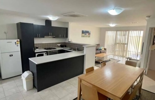 Broadwater Villa | Escape to 39 @ Cape View-family accommodation in Cape View Resort