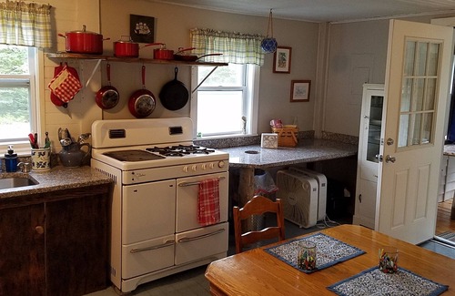 Isle Au Haut Cottage | Escape to a cozy Isle Au Haut cottage to explore Acadia Nat'l Park's quiet side