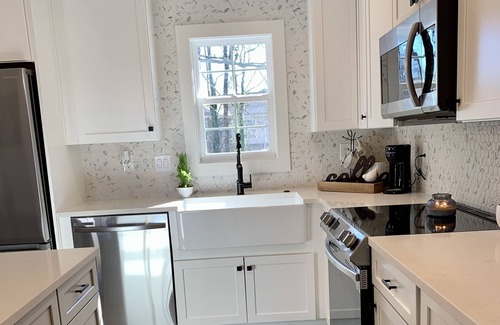 Seneca House | Escape to a Designer-French Cottage in Seneca, SC!