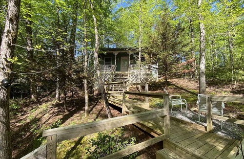 Blairsville Cottage | Escape to a Pet-Friendly Cabin near Helen, Blue Ridge & Appalachian Trail