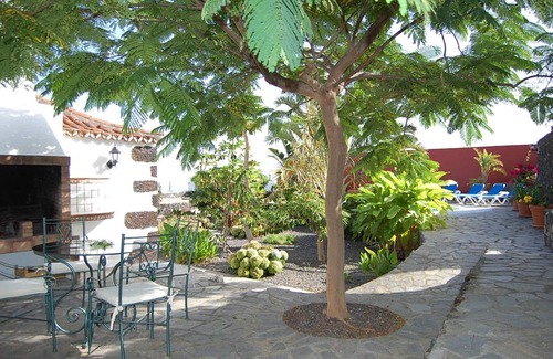 Villa de Mazo Apartment | Escape to Anastasio Cottage, Rustic Charm in Villa de Mazo