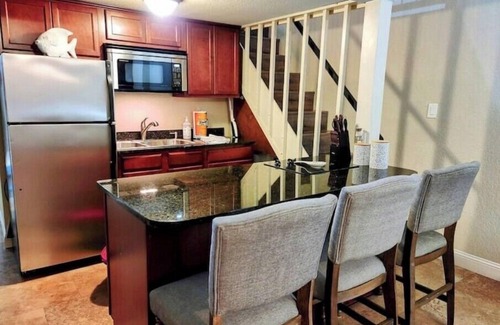 Mid America Condo | Escape to Clearwater!n