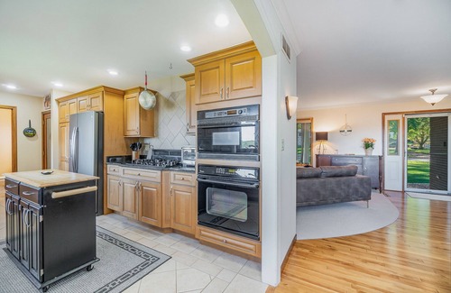 Michigan City House | Escape to country oasis - pool tbl, bar, whirlpool