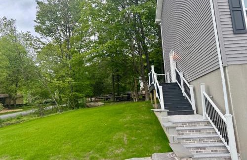 Gouldsboro House | Escape to Luxury in the Poconos Your Year-Round Family Retreat