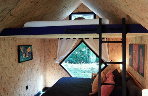 Barnardsville Cabin | Escape to Nature: Family-Friendly Blue Ridge Mountains Creekside Cabin