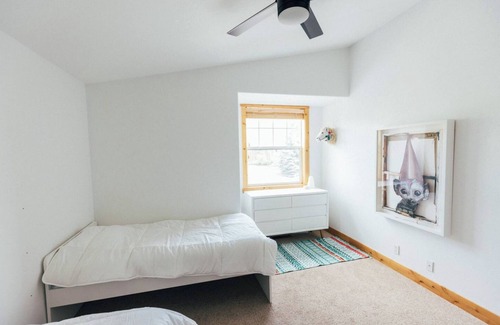 Hailey House | Escape to our cozy 3BR/2.5BA in Hailey, 5min to trails, 15min to ski resort.