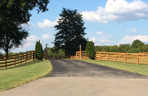 Franklin Cabin | Escape to Paradise at this amazingl log home, rural setting. on a 37 acre farm