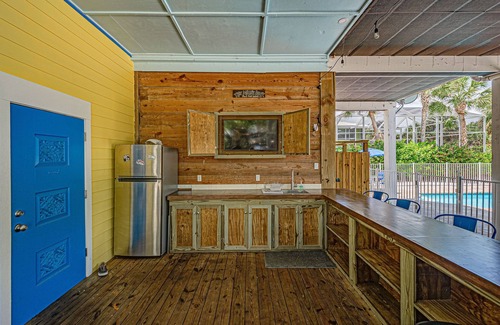 North Captiva House | Escape To Paradise - Breathtaking Views- Pool-Steps to the beach - 2 Golf Carts!
