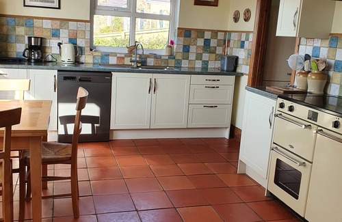 Llawhaden House | Escape to Pembrokeshire! Charming, spacious cottage - well located for exploring