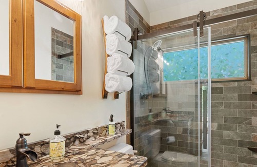 Brownfield Cabin | Escape to Serene Tranquility: Unwind in a Charming Retreat in Brownfield, Maine