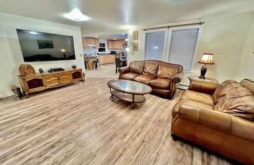 Bennington Apartment | Escape to Serenity: Cozy 3 bedroom apartment