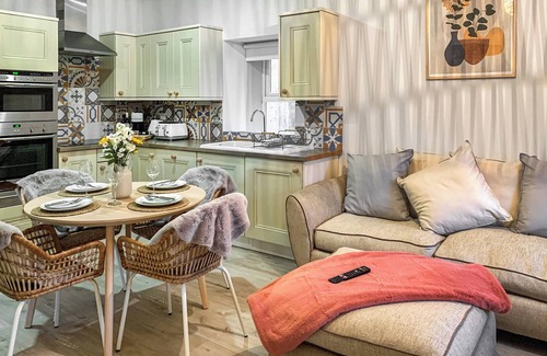 Perth Cottage | Escape to tranquility in our charming 2-bed cottage in Woodhead of Mailer.