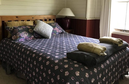 Upper Macdonald Cottage | Escape to the tranquil Thompson's Cottage
