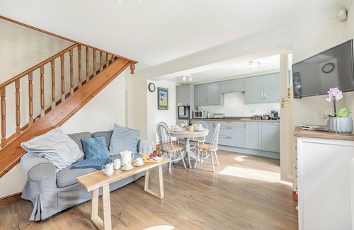 Tetford Cottage | Escape to this exquisite holiday let in Tetford.