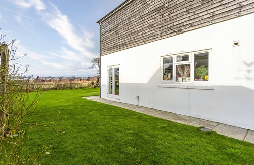 Hassocks Apartment | Escape to this spacious four-bedroom retreat