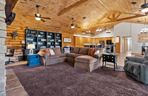 Chestnutridge House | Escape to Tranquility