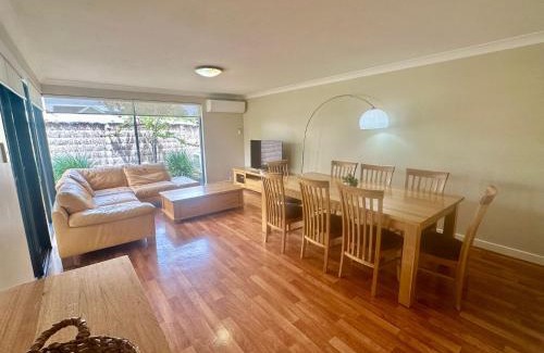 Broadwater Villa | Escape to Villa 4 - Cape View Resort
