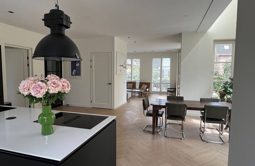 Muiden Ski Chalet | Escape to Weesp Amsterdam! 200smq family house with big garden