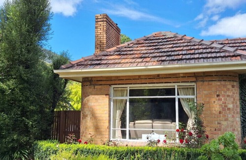 Warburton House | Escape to Yarra Donna Cottage