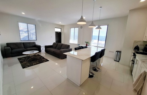 Westerhall Apartment | Escape360 Condo 1 - Sea Views, Luxurious & Modern
