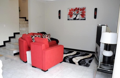 Cartago House | Esma