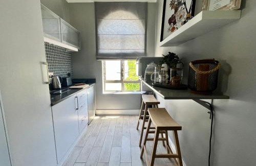 Claremont Apartment | Esme Road - WE HAVE NO LOADSHEDDING!
