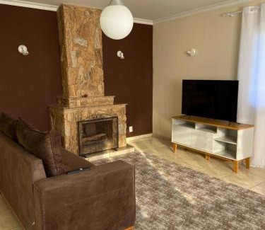 Miguel Pereira House | Espaço dos Lobato
