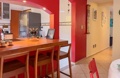 Carapicuiba House | Espaço gourmet e home-office na Granja Viana
