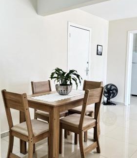 Barra Sul Apartment | Espaçoso, quadra mar, Oceanic Aquarium, climatizado, Wi-Fi e Garagem