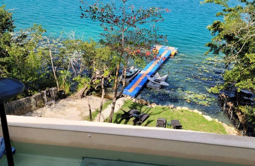 Xul-Ha House | Espacious lake view bedrooms in a quite Village of Bacalar Lake! Non turistic.