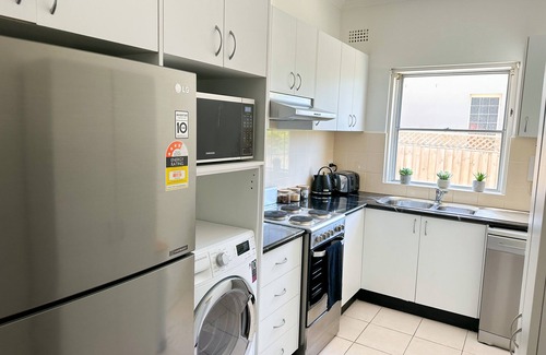 Sydney Apartment | Esplanade Bliss